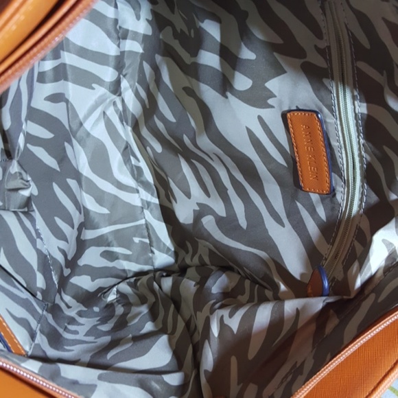 Anne Klein Satchel - Picture 5 of 8